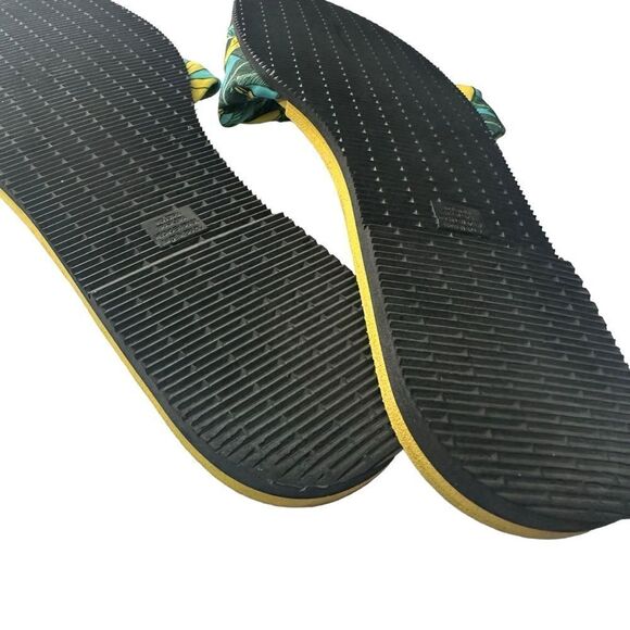 Havaianas St Tropez Yellow banana print Sandals Size 11 / 12 - Picture 3 of 3